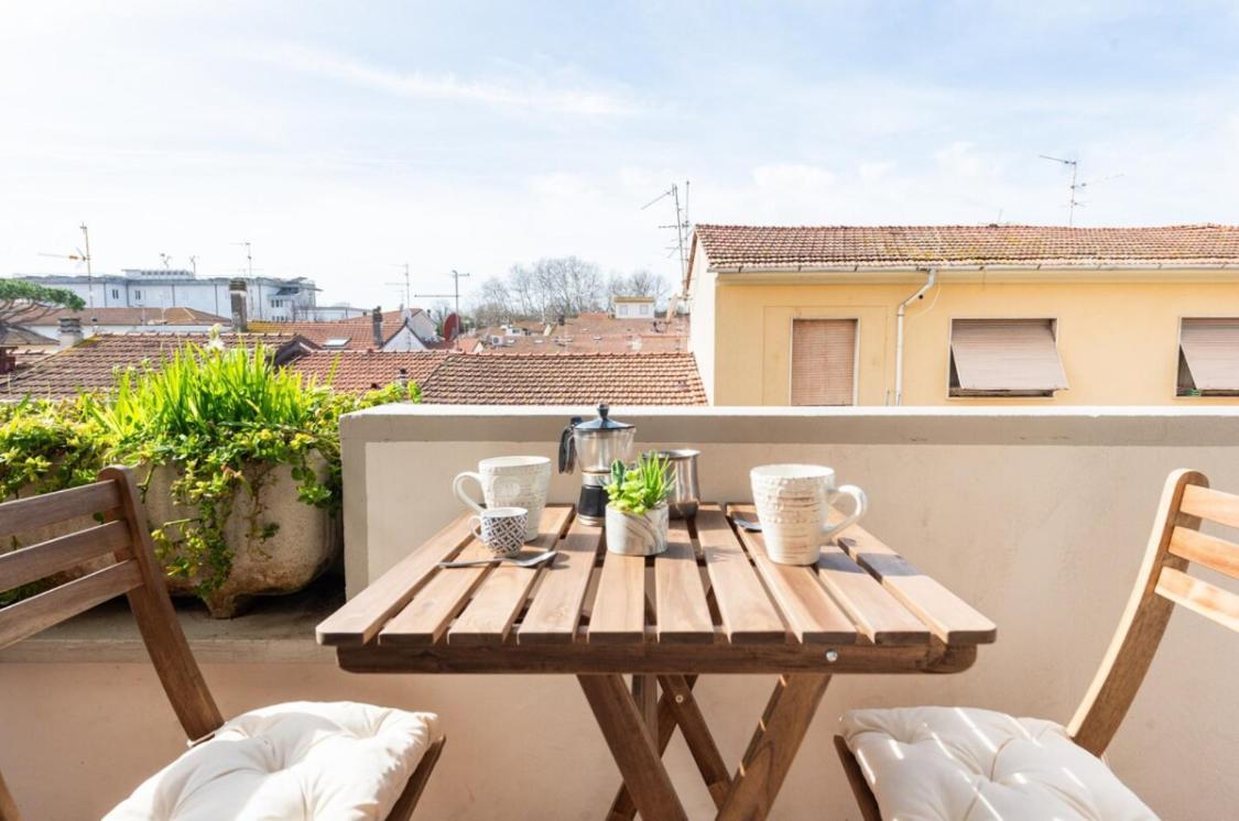 Seaside Apt Private Parking And Near The Beach Viareggio Esterno foto